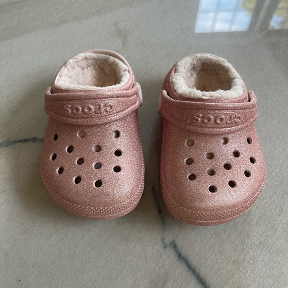 Crocs Kids Pink Sparkly Clogs - Picture 1 of 5
